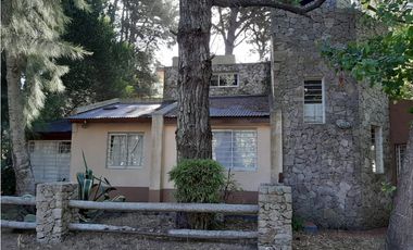 CASA EN ALQUILER ANUAL ( VALERIA DEL MAR )