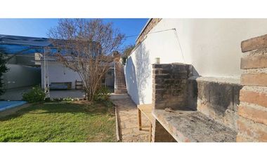 CASA · EN ALQUILER · GODOY CRUZ · BARRIO PARQUE · 3 DOR ·