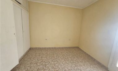 CASA · EN ALQUILER · GODOY CRUZ · BARRIO PARQUE · 3 DOR ·