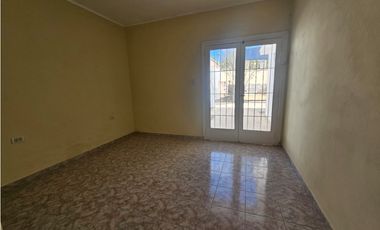 CASA · EN ALQUILER · GODOY CRUZ · BARRIO PARQUE · 3 DOR ·