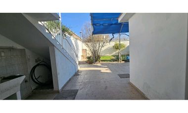 CASA · EN ALQUILER · GODOY CRUZ · BARRIO PARQUE · 3 DOR ·
