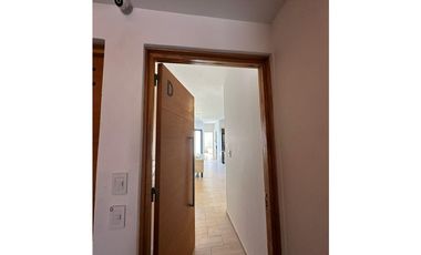 VENTA DEPARTAMENTO AMOBLADO CON PATIO 1 DORMITORIO ALTA CORDOBA