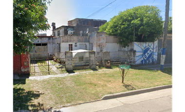 LOTE + VIVIENDA SOBRE SAAVEDRA AL 5700