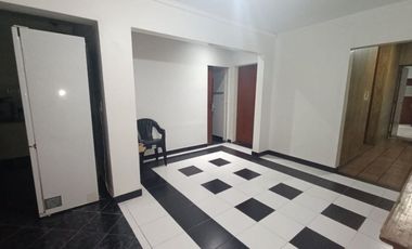 ALQUILER DE CASA EN CASEROS