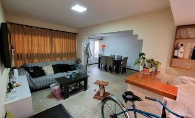 Duplex en venta en Haedo Sur