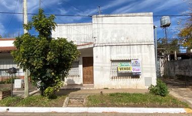 Casa en venta de 2 dormitorios c/ cochera en San José