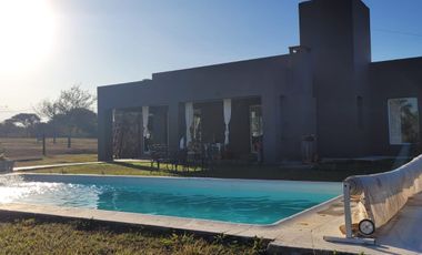 Casa quinta en alquiler  ubicada en El Ceibal