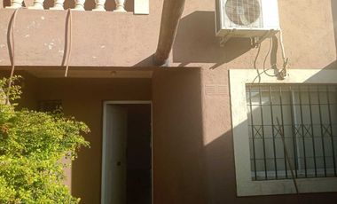 ALQUILER CASA DUPLEX EN GUAYMALLEN - SEMIPRIVADO