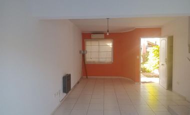 ALQUILER CASA DUPLEX EN GUAYMALLEN - SEMIPRIVADO