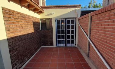 Casa de 3 habitaciones. B° Natania XV. Rivadavia