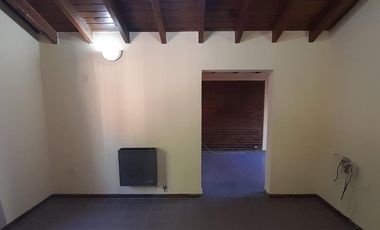 Casa de 3 habitaciones. B° Natania XV. Rivadavia