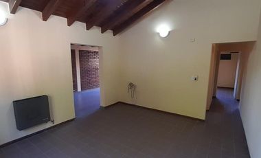 Casa de 3 habitaciones. B° Natania XV. Rivadavia