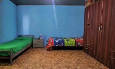 CASA QUINTA 4 AMBIENTES PILETA PARQUE