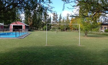 CASA QUINTA 4 AMBIENTES PILETA PARQUE