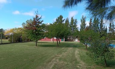 CASA QUINTA 4 AMBIENTES PILETA PARQUE