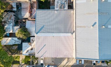 GALPÓN EN VENTA BARRIO BELLA VISTA CON OFICINAS