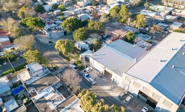 GALPÓN EN VENTA BARRIO BELLA VISTA CON OFICINAS