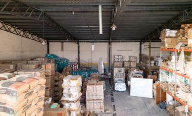 GALPÓN EN VENTA BARRIO BELLA VISTA CON OFICINAS