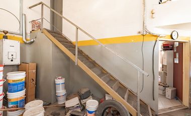 GALPÓN EN VENTA BARRIO BELLA VISTA CON OFICINAS