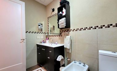 VENTA CASA 5 AMB RECICLADA RAMOS MEJIA JARDIN