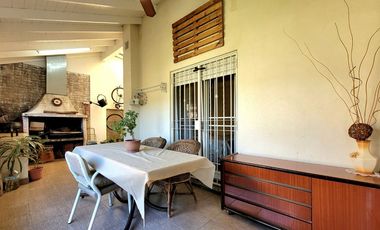 VENTA CASA 5 AMB RECICLADA RAMOS MEJIA JARDIN