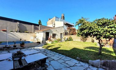VENTA CASA 5 AMB RECICLADA RAMOS MEJIA JARDIN