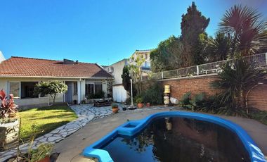 VENTA CASA 5 AMB RECICLADA RAMOS MEJIA JARDIN