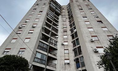 VENTA DEPTO 3 AMB CON BALCON Y COCHERA V LYNCH