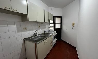 VENTA DEPTO 3 AMB CON BALCON Y COCHERA V LYNCH