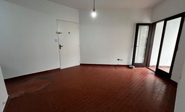 VENTA DEPTO 3 AMB CON BALCON Y COCHERA V LYNCH