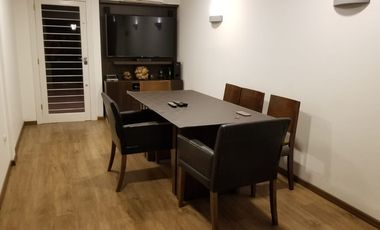 VENTA CASA 4 AMB. EN BERNAL CON MUCHO TERRENO