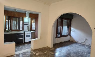 ALQUILER PH 2AMBIENTES QUILMES