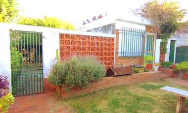 VENTA, CASA 3 dormis con COCHERA APTA CREDITO