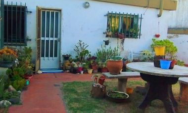 VENTA, CASA 3 dormis con COCHERA APTA CREDITO