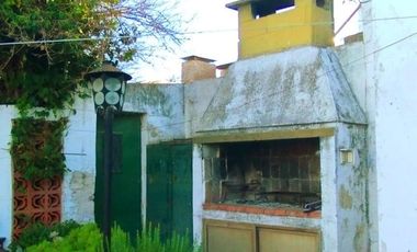 VENTA, CASA 3 dormis con COCHERA APTA CREDITO