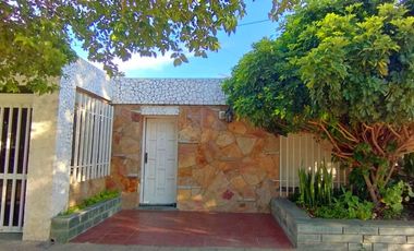 VENTA, CASA 3 dormis con COCHERA APTA CREDITO