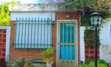 VENTA, CASA 3 dormis con COCHERA APTA CREDITO
