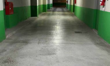 VENTA COCHERA CON BAULERA  PUERTO DE OLIVOS DOMUS.