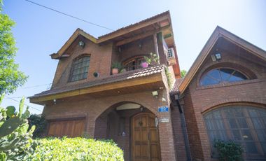VENTA CASA CON PILETA Moreno cerca Acceso oeste