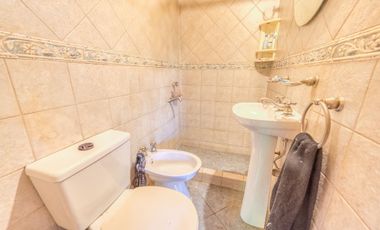 VENTA CASA CON PILETA Moreno cerca Acceso oeste
