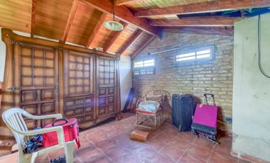 VENTA CASA CON PILETA Moreno cerca Acceso oeste