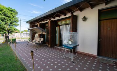 CASA 3 DORMITORIOS CON TALLER EN VENTA - TOLOSA
