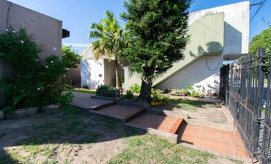 CASA 3 DORMITORIOS CON TALLER EN VENTA - TOLOSA