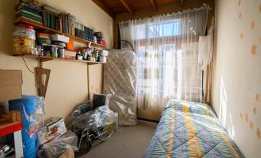 CASA 3 DORMITORIOS CON TALLER EN VENTA - TOLOSA