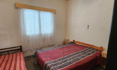 VENTA CASA  MAR DEL TUYU A METROS DEL MAR