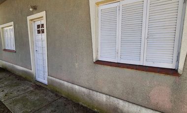 VENTA CASA  MAR DEL TUYU A METROS DEL MAR