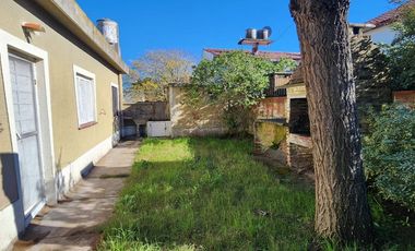 VENTA CASA  MAR DEL TUYU A METROS DEL MAR