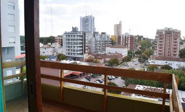 VENTA DEPTO 2 AMB. CENTRO DE PINAMAR CON BALCON