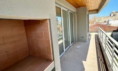 DEPARTAMENTO 2 AMBIENTES CON COCHERA A ESTRENAR