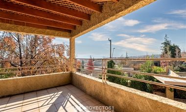 Casa en Venta en Colegio Wenlock, San Carlos de Apoquindo
